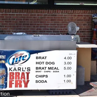 Food stand from Karl&apos;s