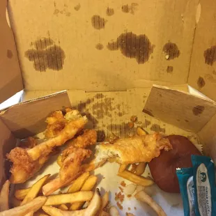 Condiment packets were thrown on top of the food. Horrible just horrible.