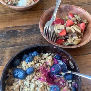 Dragon Fruit Bowl &amp; Protein Bowl