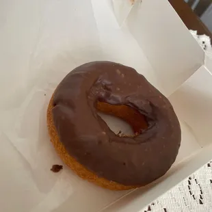 Chocolate frosted donut (1 Cake Donut)