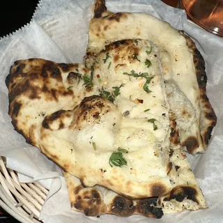 Lasooni Naan