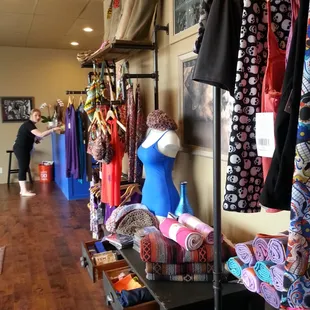 Lots of yogawear for sale