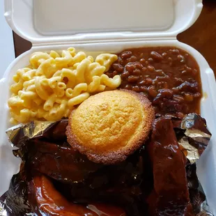 BBQ with baked beans and macaroni and cheese