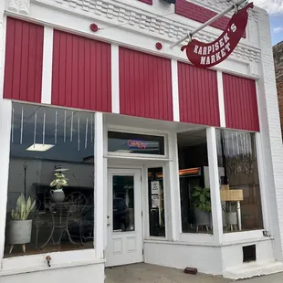 The front street view of the market