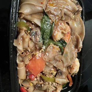 Drunken Noodle