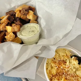 Kracklins &amp; Mac n Chz
