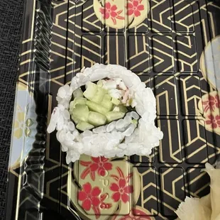 Minimal Crab California Roll