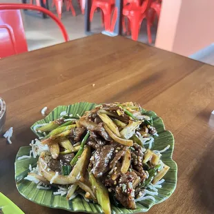 magnolia beef 11/10  i would really recommend getting this if you don't know what to get