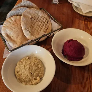Pita with baba ghanoush and beets skordalia