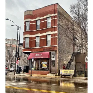 Outside Kasia&apos;s Deli &amp; Catering. Ukrainian Village Chicago IL.  Chicago&apos;s Long Time Polish Culinary Institution! Cool!