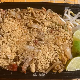 Roast pork pad thai came with sprouts and lime wedges, solid serving. $10.55 August 2022