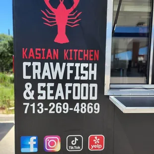 Alex at Kasian Kitchen came thru with for our family gathering with 30 lbs of large crayfish that were delicious! 5 stars!