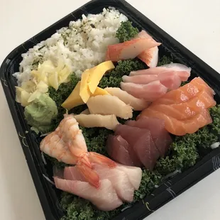 Chirashi (take out)