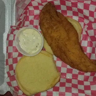 Fried fish sandwich