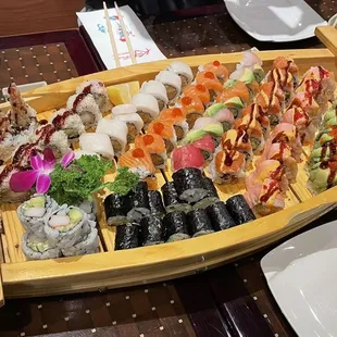 food, sushi and sashimi, sushi, sashimi