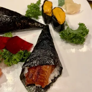 Eel hand roll