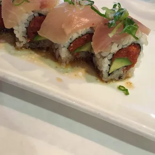 Yellowtail Roll