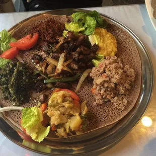 Yebeg Tibs Derek (lamb) and veggie combo