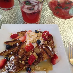 French Toast &amp; Fresh Berries