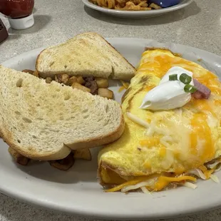 Kitchen Sink Omelette
