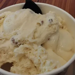 a bowl of ice cream