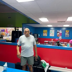 Kenny of the AMERICA JAMSKATERS