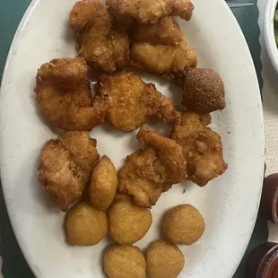 Shrimp and corn nuggets