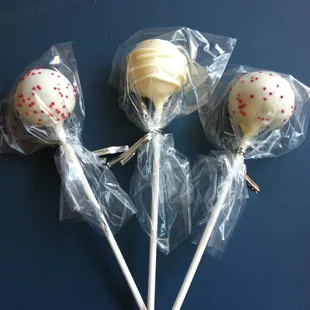 Red velvet and white chocolate cake pops!
