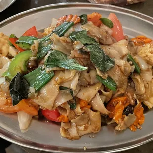 Drunken noodle with soft tofu