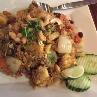 (GF) PINEAPPLE FRIED RICE