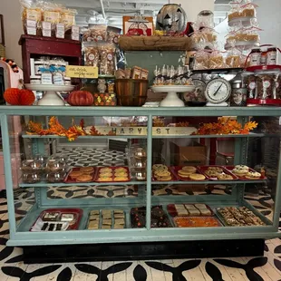 Display behind the order counter