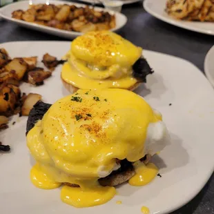 Mushroom Eggs Benedict