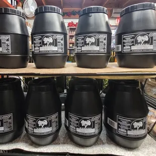 These are 4lb kalamata pitted Olives