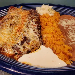 Their mole enchiladas best I tasted their sauce is home made it reminded me of my grandmother's