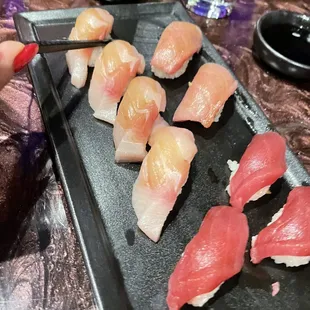 Some nigiri (I recommend the otoro and akami)