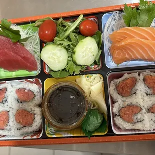 Roll and sashimi box