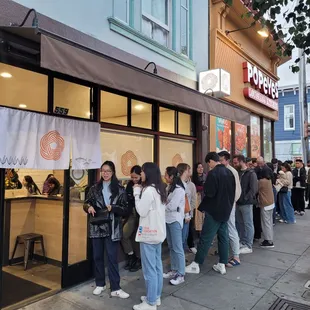 The wait outside at "Katsuo + Kombu" 09/01/23 (Friday night @ 7:30).
