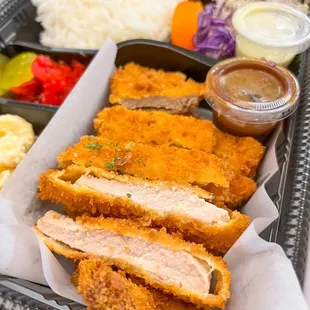 Ton Katsu (@joeynht)