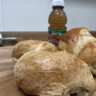 Croissan and apple juice