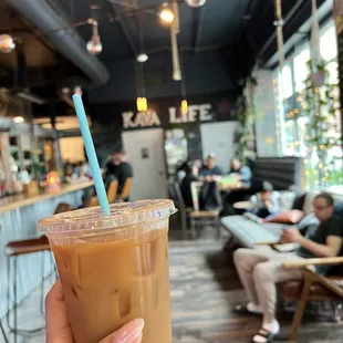 16oz Iced Latte - Carmel