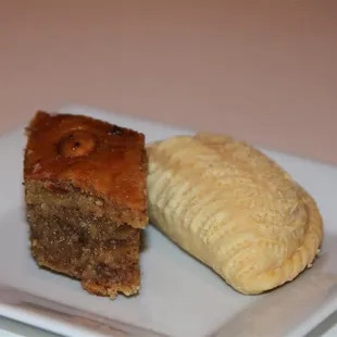 Assorted desert of Baklava &amp; Shekebura