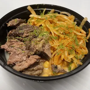 Nuhot Shurak

&quot;Try our Nuhot Shurak, a hearty dish featuring chickpeas, beef, onions, and spices, all cooked to perfection in
