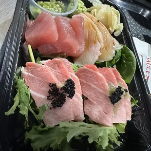 Toro (fatty tuna )sashimi , tuna sashimi ， yellowtail sushi