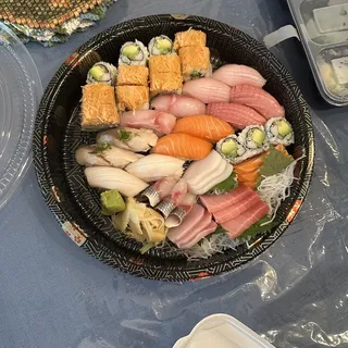 Sushi and Sashimi Deluxe