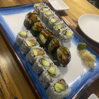 Salmon Avocado Raw Roll