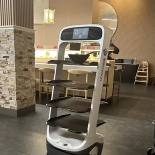 Who doesn't love a Jetson drink server?!