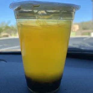 Passion fruit green tea w boba