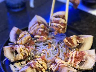 Diaz Kitchen & Sushi Bar