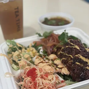 Braised beef bento box; mashed potatoes with braised beef gravy.