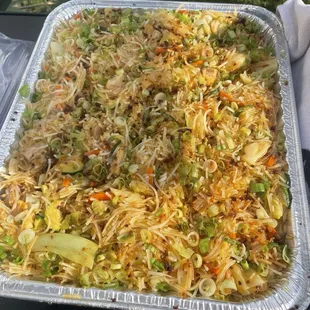 Medium tray Bihon Pancit